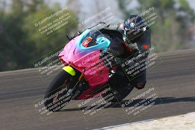 media/Sep-20-2025-TrackDaz (Sat) [[27f0cde673]]/A Group/11am (Turn 2)/